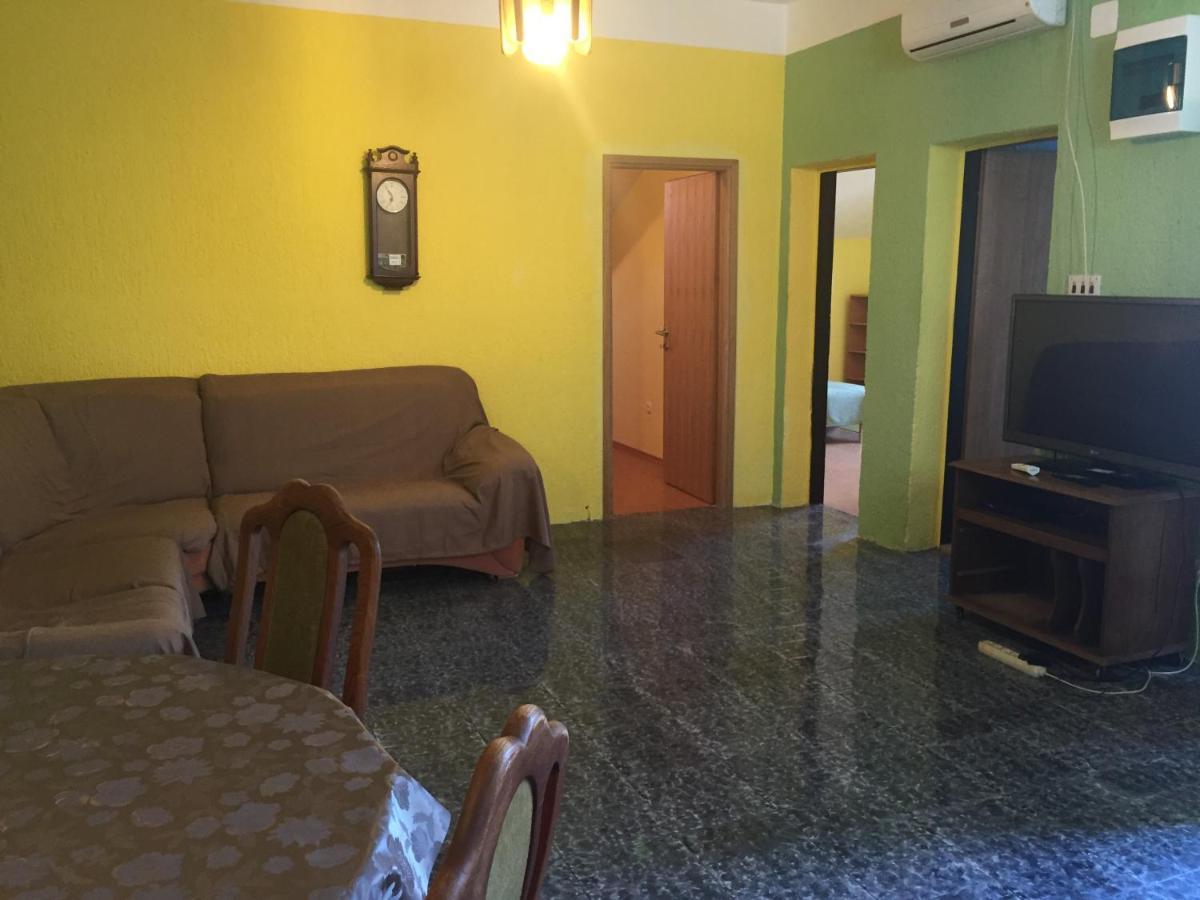 Apartment Lela Мали-Лошинь Экстерьер фото